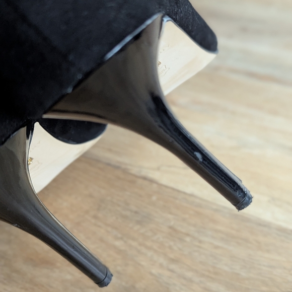 Ann Taylor Colette Suede Peep Toe, Size 10 - Picture 4 of 14